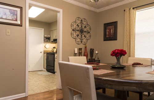 Shenandoah House | 4 Bedroom 2 Bathroom Comfortable Furnished Home 10960 E fuller Pl
