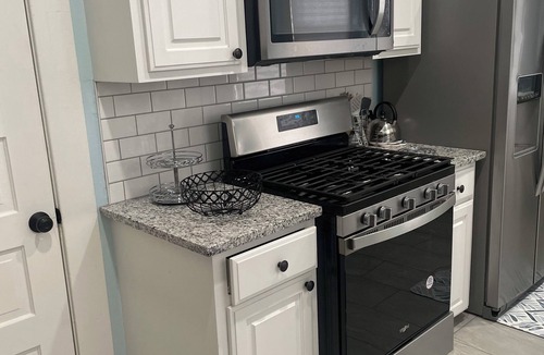 Natchitoches House | 4-bedroom bungalow in amazing Natchitoches with WiFi, AC near Northwestern Univ.