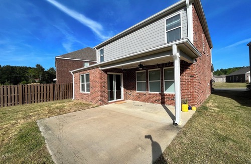 Fultondale House | 4 bedroom house in quaint neighborhood