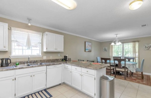 Navarre House | 4 bedroom house with large backyard close to Navarre Beach!