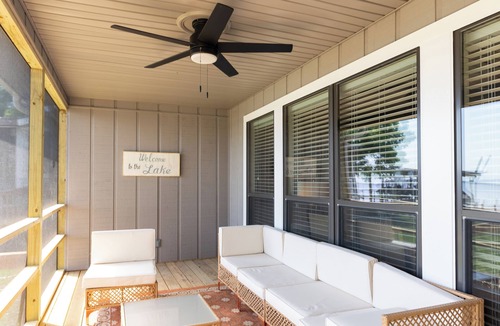 West Livingston House | 4-bedroom Lake Getaway in fabulous Livingston