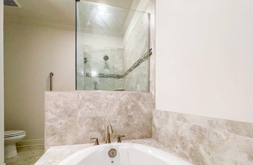 Sunset Pass House | 4 Bedroom Townhome 416741 by Houzlet