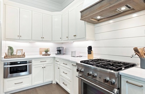 Santa Rosa Beach House | 4 Bedroom- walk to private beach- Tennis-Pickleball- 2 Pools Sleeps 12