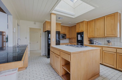 Lake Charles House | 4 Bedroom Waterfront Home