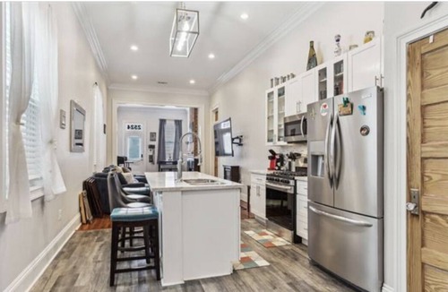 Faubourg Delassize House | 4 Blocks to Streetcar/Parades