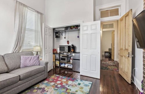 Faubourg Delassize House | 4 Blocks to Streetcar/Parades