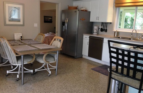South Gate Ridge House | 4 BR/3BA Poolhouse is 4 miles from the famous Siesta Key Beach