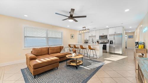Cocoa Beach House | 4 Fully Licensed 2BR Units 8BR Total Sleeps 20 Walk to Beach and Downtown