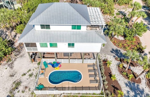 North Captiva House | 4 King Suites - Private Pool + Spa - 2 Carts - Easy Island Escape