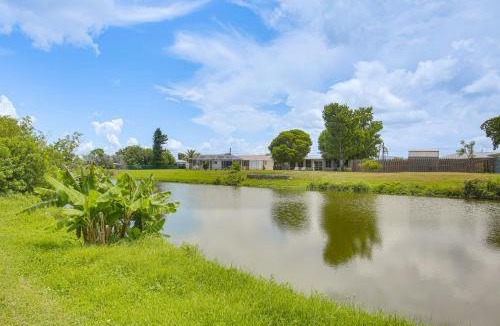 Port Charlotte House | 4 Mi to Beach Park! Canal-Front Port Charlotte Gem
