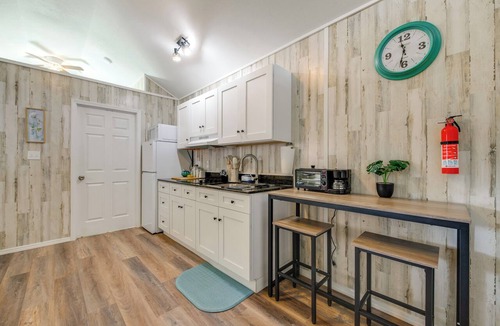 Picayune House | 4 Mi to Dtwn Picayune! Piney Woods Tiny Home