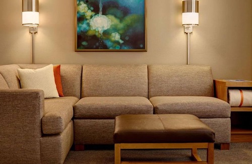 St. Johns Hotel | 4 Pet-Friendly Units Close to LBJ Museum, Outdoor Pool, FREE Parking!