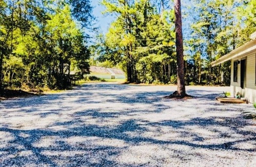 Folsom Apartment | #4 Quiet, peaceful, place to stay w/recreation center access!