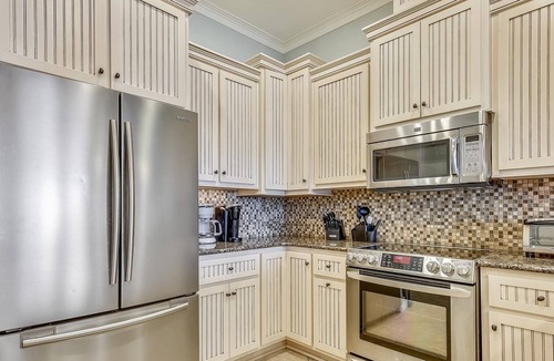 Silver Sands Beach House | 4118 Utes Street - Lazy Beach - 4 Bedroom / 4 Bathroom (Sleeps 13)