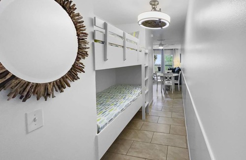 Inlet Beach Condo | 44 m² Condo ∙ 4 guests