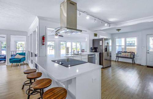 Woodlawn House | 465 m² House ∙ 5 bedrooms ∙ 25 guests