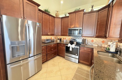 Jose's Hideaway House | 4BR Beachfront Home with Decks and Club Amenities