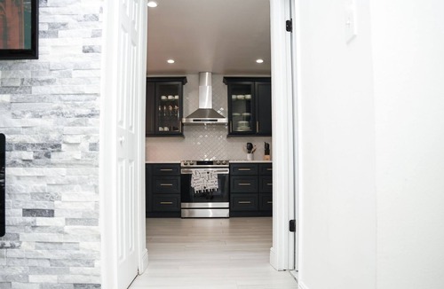 Orlando House | 5 ⭐⭐⭐⭐⭐ Lux 4BD, Sleeps 10, Mins to D/T, Golf, UCF