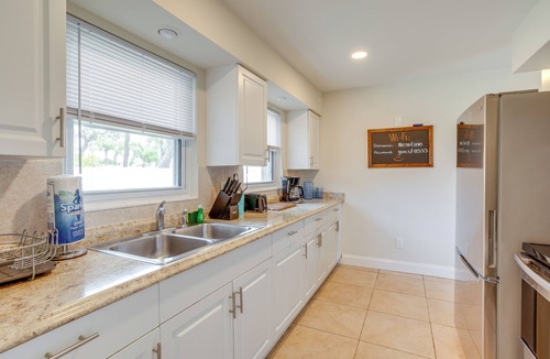 Seminole Cottage | 5 Mi to Beach: Bbq-ready Retreat in Seminole