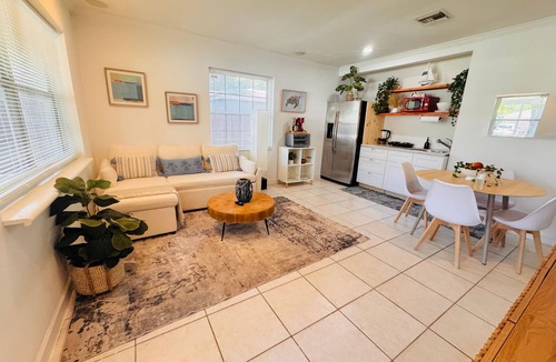 Poinciana Park House | 5 Min to FLL-Cruise Port-Sleeps 6