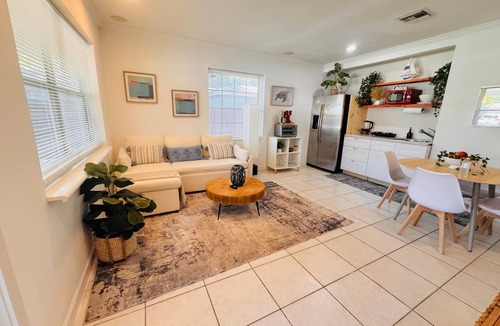 Poinciana Park House | 5 Min to FLL-Cruise Port-Sleeps 6