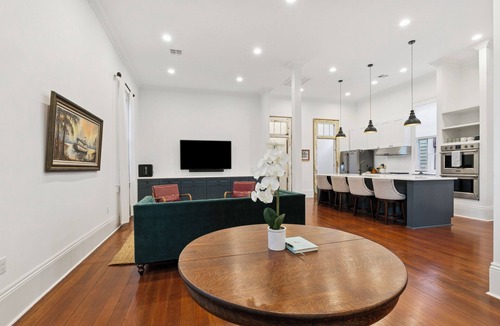 Faubourg Marigny House | 5 minute walk to French Quarter & Frenchman Street.
