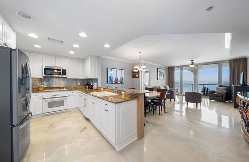 Pensacola Beach Condo | 5 Portofino 1106