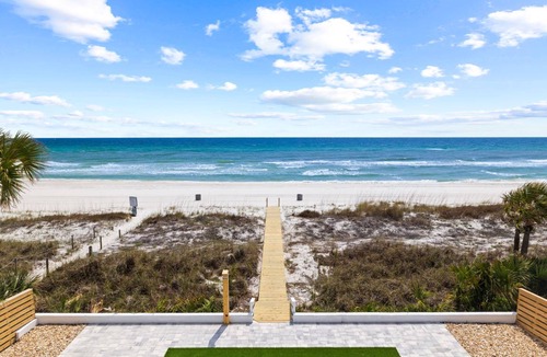 Bahama Beach House | 535 m² House ∙ 9 bedrooms ∙ 34 guests