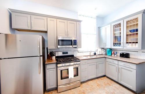 Seventh Ward Apartment | 5BR Historic Claiborne Home w/Pool & Courtyard — 6 Blocks to French Quarter