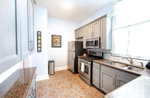 Seventh Ward Apartment | 5BR Historic Claiborne Home w/Pool & Courtyard — 6 Blocks to French Quarter