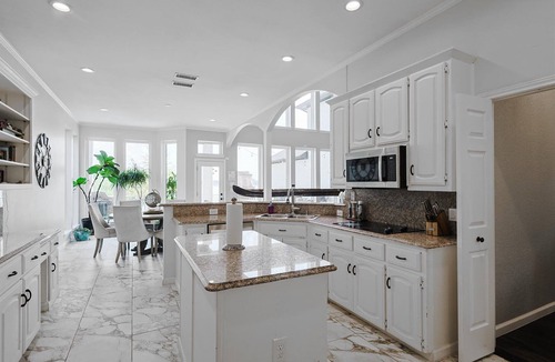 Rowlett House | 5BR Lakefront Luxury | Pool, Dock & Views
