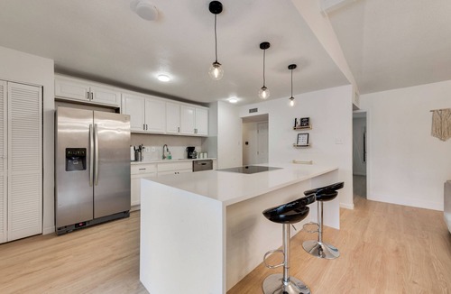 Rowlett House | 5BR w/Pool & Hot Tub Walk to Lake Ray Hubbard