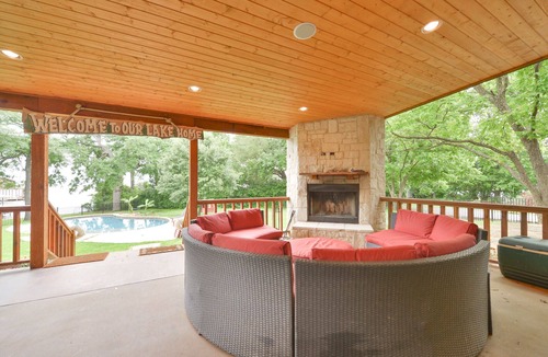 Tool House | 6-Bedroom Lakehouse with Pool/Basketball/Mini-Pickleball/PingPong/X-Box