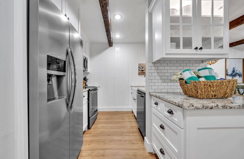 Cliffs of Seagrove House | 6 Bikes! 5-Min Walk to Beach! 2 Pools! Tennis Courts! Family Friendly!