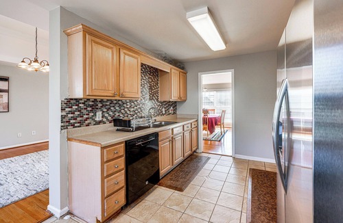 Birmingham House | 6 Mi to Downtown Birmingham! Family Home