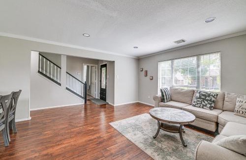North Central Carrollton House | 6 Mi to Dtwn! Family Home w/Pool in Carrollton