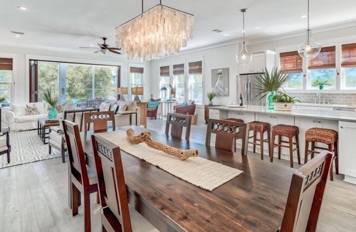 Village of Sugar Beach House | 600+ FREE Activities / Sand Dollar Retreat / Huge Screened Porch / Steps to Pool / 4 Bikes