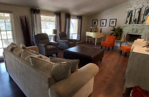 Shreveport House | 6011 On The Ponderosa