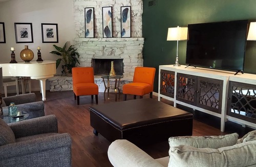 Shreveport House | 6011 On The Ponderosa