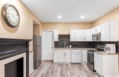 Natchez House | 610 Franklin | 3/3 | Heart of Downtown