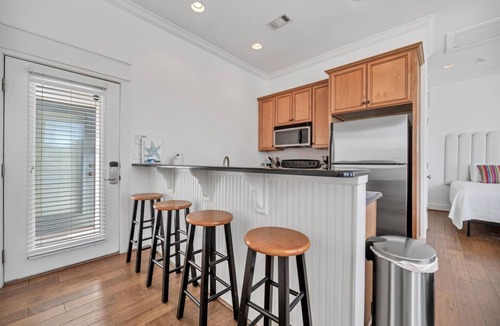 Treetop Condo | 62 | Quaint Carriage House in Seacrest Beach on 30A!