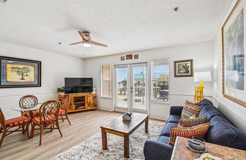 Crystal Beach Condo | 63 m² Condo ∙ 1 bedroom ∙ 6 guests