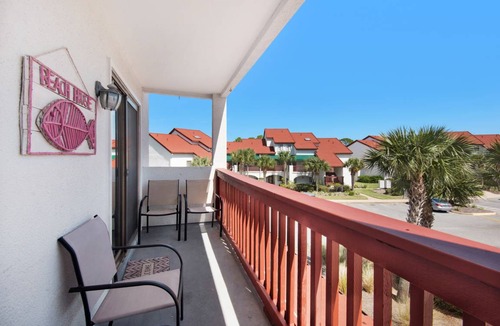 Gulf Lagoon Beach Condo | 65 m² Condo ∙ 1 bedroom ∙ 4 guests