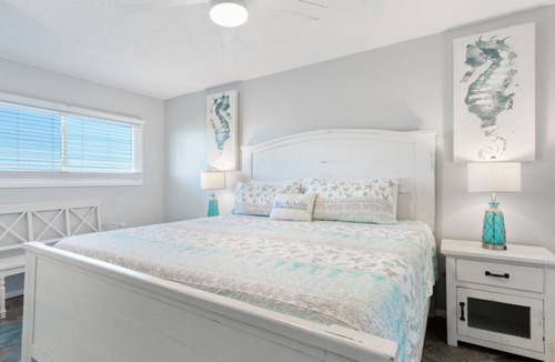 Panama City Beach Condo | 69 m² Condo ∙ 1 bedroom ∙ 5 guests