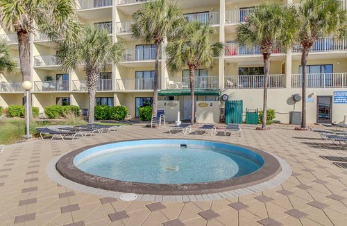 Panama City Beach Condo | 69 m² Condo ∙ 1 bedroom ∙ 5 guests