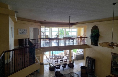 Gulf Cove House | 697 m² House ∙ 5 bedrooms ∙ 12 guests