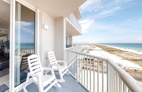Navarre Beach Condo | 6th-floor open condo with great views - close to dining