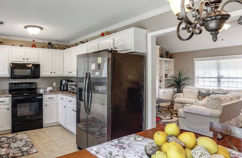 Oxford Cottage | 7 Mi to Ole Miss & The Square! Family Home w/Yard