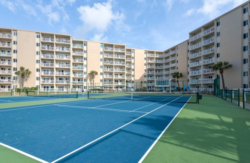 Holiday Isle Condo | 70 m² Condo ∙ 1 bedroom ∙ 4 guests