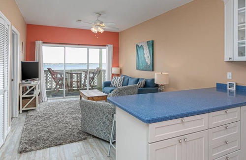 Pensacola Beach Condo | 70 m² Condo ∙ 2 bedrooms ∙ 6 guests